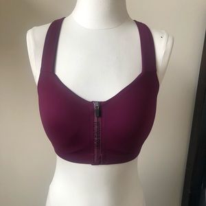 NWOT VICTORIAS SECRET KNOCKOUT SPORT BRA MAROON